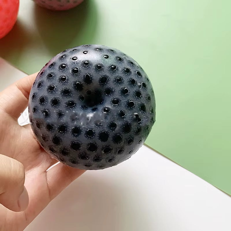 Squeeze pimples & apples